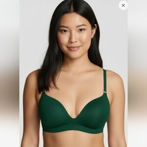 Victoria’s Secret Love Cloud Smooth Wireless Push-Up Plunge Bra Forest Green 38C